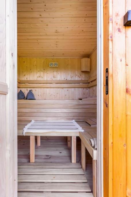 Holiday home Slusarnia-domek Z Sauna Nad Jeziorem, Kaszuby *